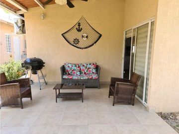VENTA CASA  AMOBLADA 210m2 CORONADO NEGOCIABLE