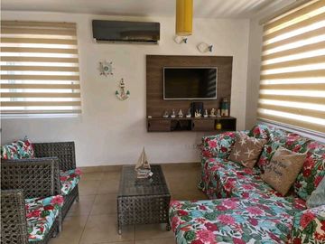 VENTA CASA  AMOBLADA 210m2 CORONADO NEGOCIABLE