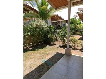 VENTA CASA  AMOBLADA 210m2 CORONADO NEGOCIABLE