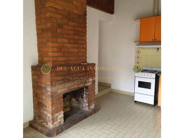 EN VENTA CASA EN EL BOLSON A 10 CUADRAS DE LA PLAZA PRINCIPAL CA-302