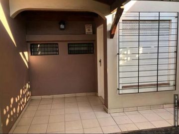 Chalet en venta en Castelar Sur