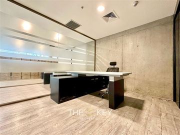 Oficina en Venta en Av. del Valle - Av. del Parque