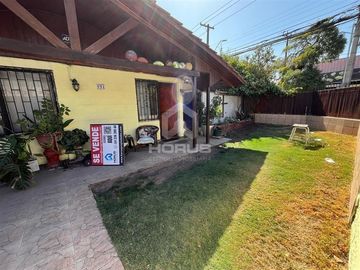 Casa en Venta en Av Segunda Transversal con Central Gonzalez.