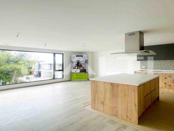 Exclusivo Loft en venta con piscina en Tumbaco