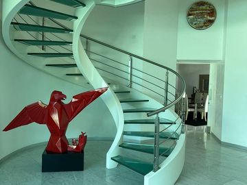 Excelente Casa en Venta, totalmente amueblada y equipada