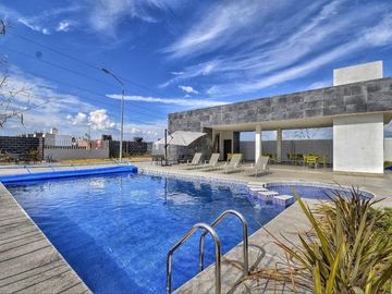 Departamento en venta sobre Boulevard Peña Flor, Albrerca, Seguridad