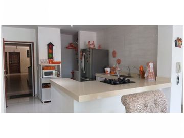 SE VENDE ACOGEDOR APARTAMENTO EN RODADERO