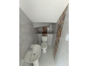 Espectacular casa conjunto cerrado 20 de octubre -Via Bonda