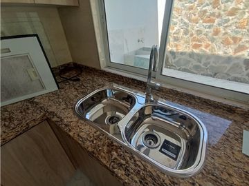 Proyecto conjunto cerrado espectacular casa  20 de octubre - Via Bonda