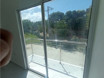 Proyecto conjunto cerrado espectacular casa  20 de octubre - Via Bonda