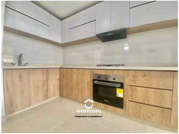 Venta de Amplio Apartamento en Piso 6, Rodadero.
