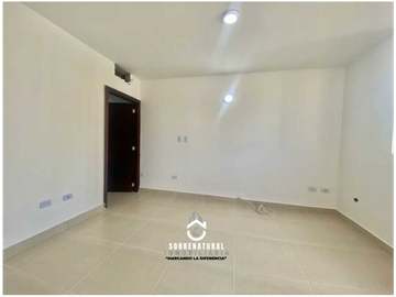 Venta de Amplio Apartamento en Piso 6, Rodadero.