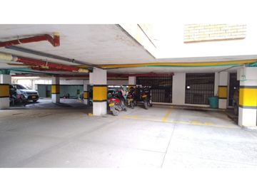 SE VENDE APARTAMENTO EN EL C.R COLSEGUROS EN CALI