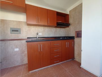 SE VENDE APARTAMENTO EN EL C.R COLSEGUROS EN CALI