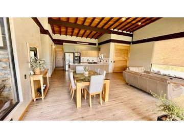 VENDO HERMOSA CASA EN MONTESERENO  REFUGIO CAMPESTRE EL RETIRO