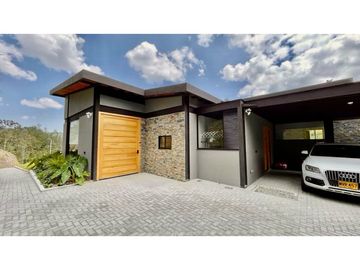 VENDO HERMOSA CASA EN MONTESERENO  REFUGIO CAMPESTRE EL RETIRO