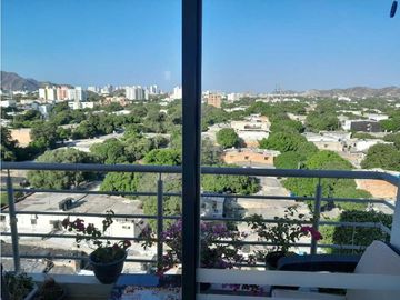Acogedor apartamento en piso 8 con vista al mar, 91m2, los olivos