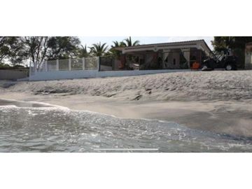 Venta: Casa frente al mar en Farallón, Coclé