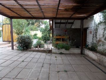 Casa en Venta en Las Perdices, The British Royal School