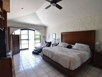 CASA EN VENTA EN AZALEAS