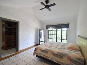 CASA EN VENTA EN AZALEAS