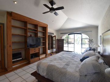 CASA EN VENTA EN AZALEAS