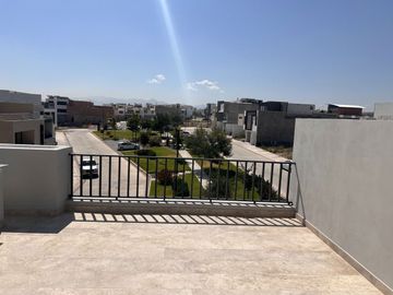 CASA JA-3 PRIVADA ALTO LAGO (PREVENTA)