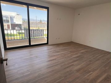CASA JA-1 PRIVADA ALTO LAGO (PREVENTA)