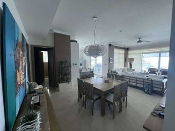 VENTA DE APARTAMENTO EN BIJAO FRENTE AL MAR