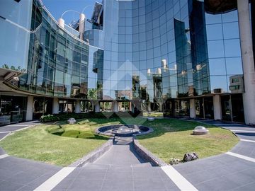 Oficina en Venta en Av Del Valle con Santa Clara