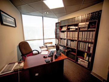 Oficina en Venta en Av Del Valle con Santa Clara