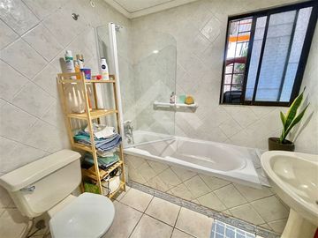 Casa en Venta en ISABEL LA CATOLICA
