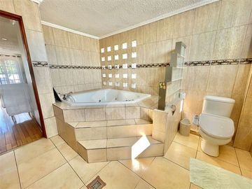 Casa en Venta en ISABEL LA CATOLICA