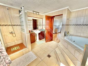 Casa en Venta en ISABEL LA CATOLICA