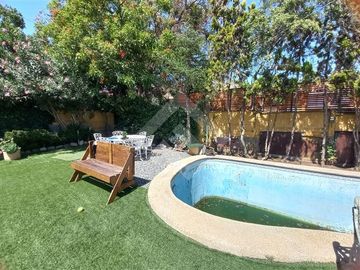 Casa en Venta en Av Pedro Fontova - Av El Carmen