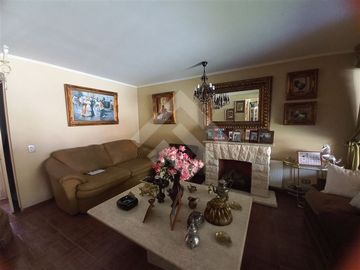 Casa en Venta en Av Pedro Fontova - Av El Carmen