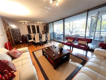 Departamento en Venta en Americo Vespucio -Candelaria Goyenechea