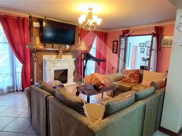 Casa en Venta en Píncipe de Gales Monseñor Edwards