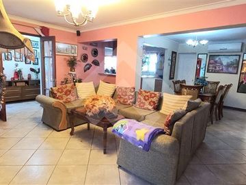 Casa en Venta en Píncipe de Gales Monseñor Edwards
