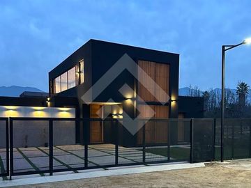 Casa en Venta en Valle la reserva con Coronel Cruz