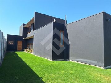 Casa en Venta en Valle la reserva con Coronel Cruz