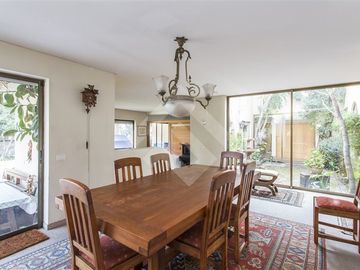 Casa en Venta en San Carlos de Apoquindo