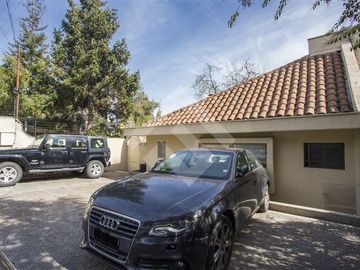 Casa en Venta en San Carlos de Apoquindo