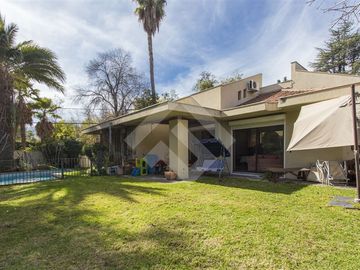 Casa en Venta en San Carlos de Apoquindo