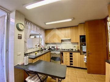 Casa en Venta en VALENZUELA PUELMA NICANOR PLAZA