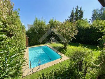 Casa en Venta en VALENZUELA PUELMA NICANOR PLAZA