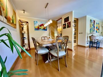 Casa en Venta en VALENZUELA PUELMA NICANOR PLAZA