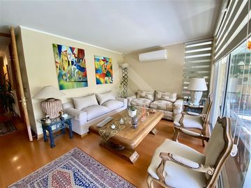 Casa en Venta en VALENZUELA PUELMA NICANOR PLAZA