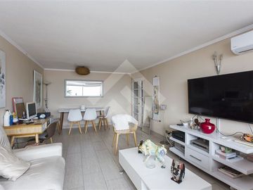 Departamento en Venta en Santa Marta de Huechuraba con el Sauce Sur