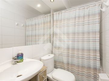 Departamento en Venta en Santa Marta de Huechuraba con el Sauce Sur